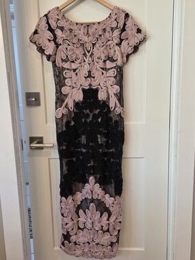 JS Collections Black & Blush Lace Applique Cocktail Dress Size 6 Coquette Formal